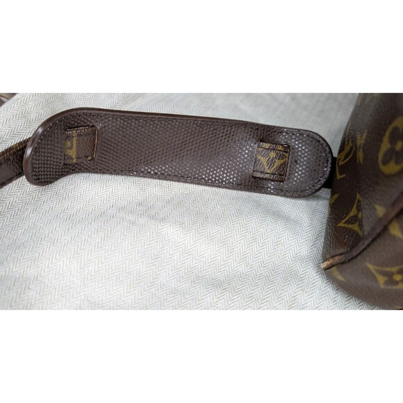 Louis Vuitton Nile Monogram Crossbody Bag M45244 Vintage Authentic w/ COA - Picture 7 of 16